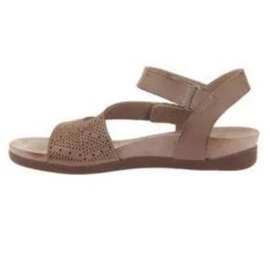 OTBT Theodora Pecan Laser Cut Comfort Sandals Size 9 *Like New*